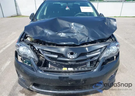 2013 Toyota Corolla S z USA, uszkodzony, nr VIN 2T1BU4EE4DC998402